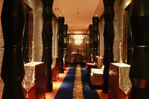 成都桑拿馆内寻冻水池：夏日养生必备(2020年成都桑拿攻略)